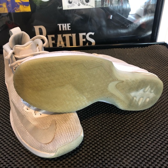 Nike basketball shoes size 8.5 men white - Picture 6 of 6